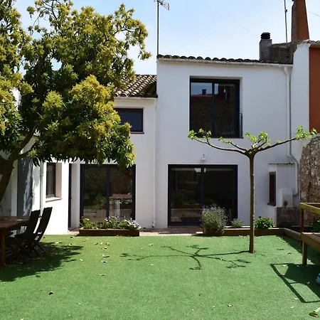 Casa Familiar A La Costa Brava 度假居 *